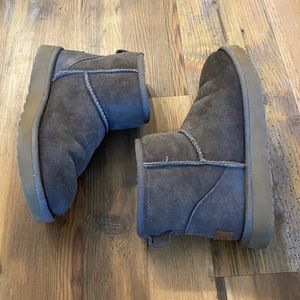 Short Ugg bootie
